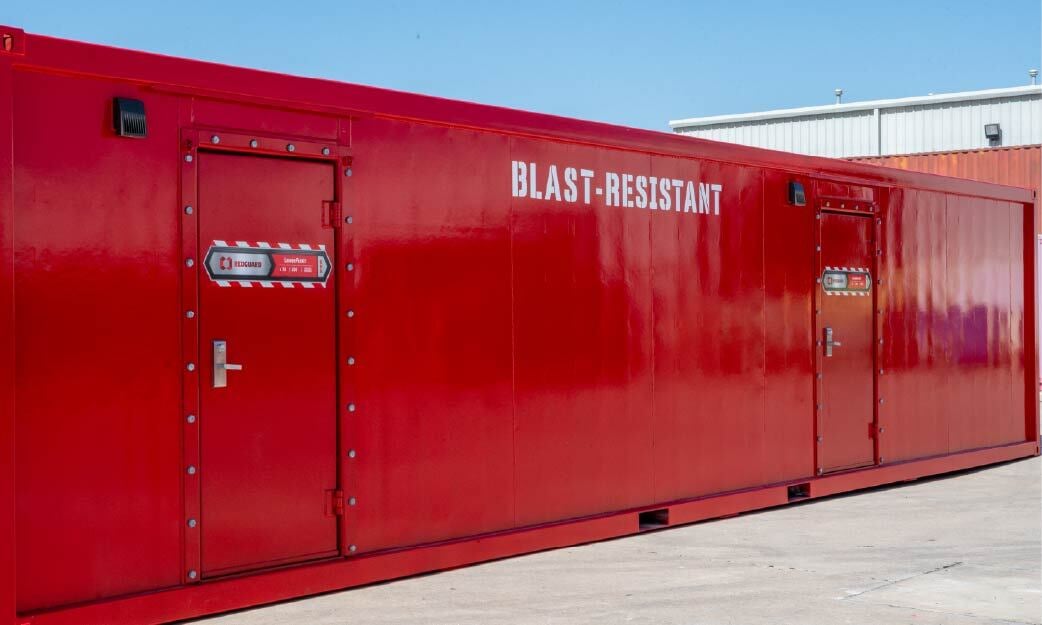 Modular blast-resistant building used as a temporary occupied building during industrial turnaround planning